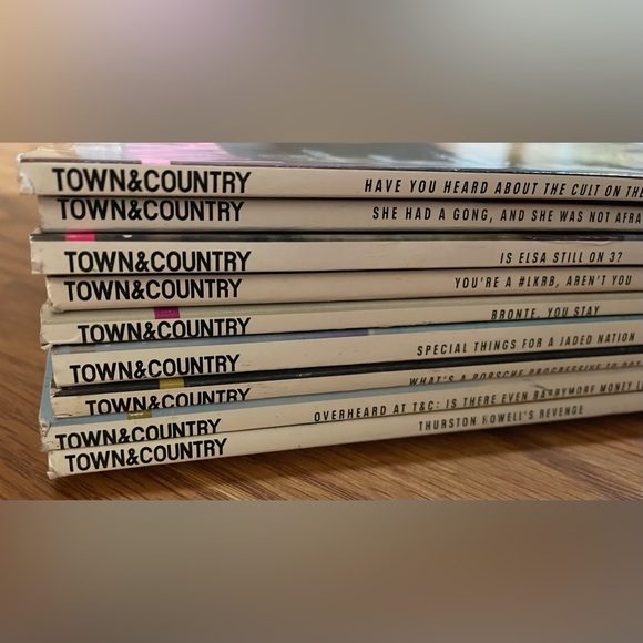 Town & Country Magazine Lot 9 Issues September 2022 - Summer 2023 - Picture 5 of 11